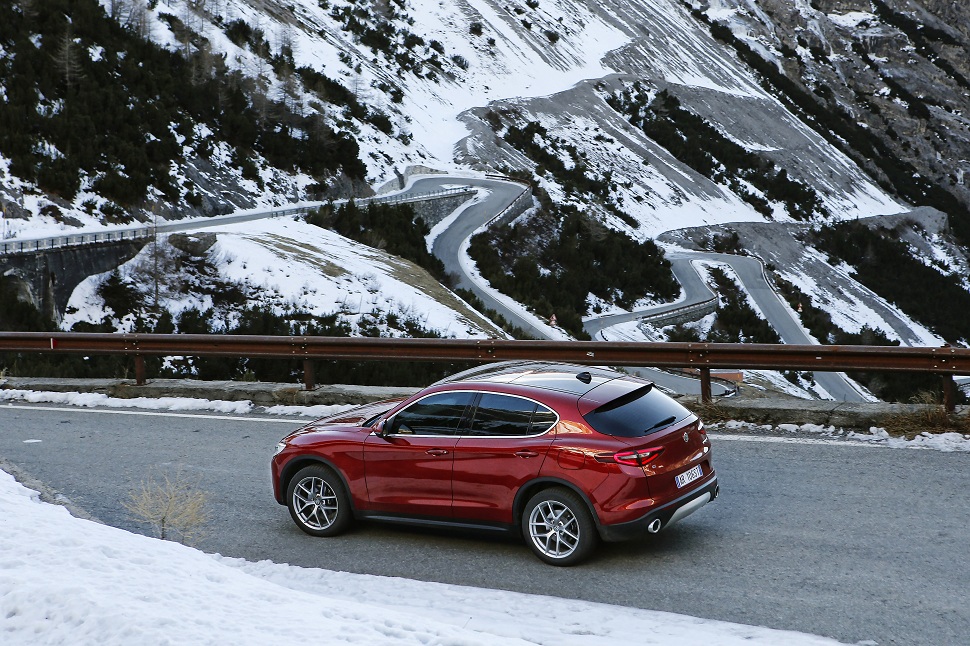 stelvio-alfa-romeo