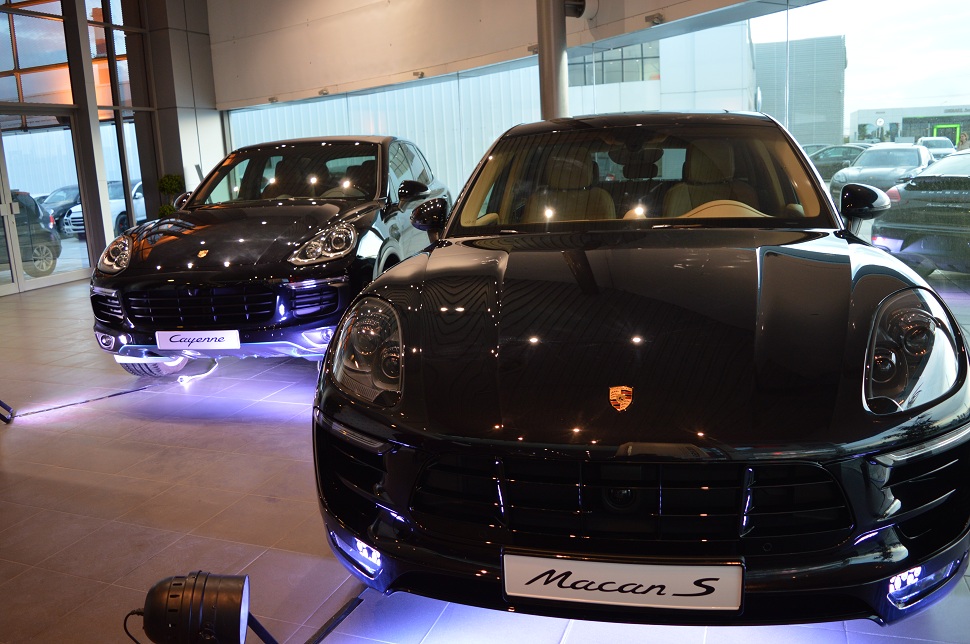 automobile-porsche-macan-S