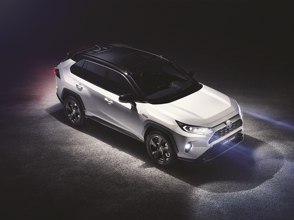 automobile-toyota-RAV4