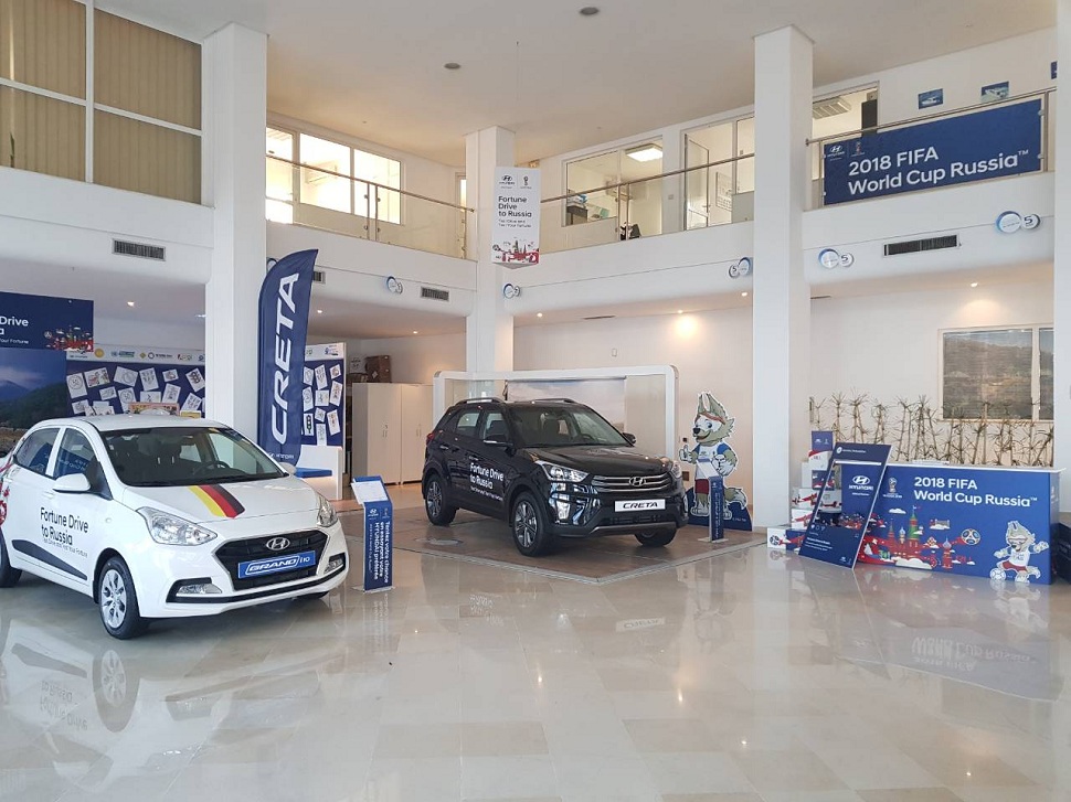 automobile-hyundai-show-room-voitures