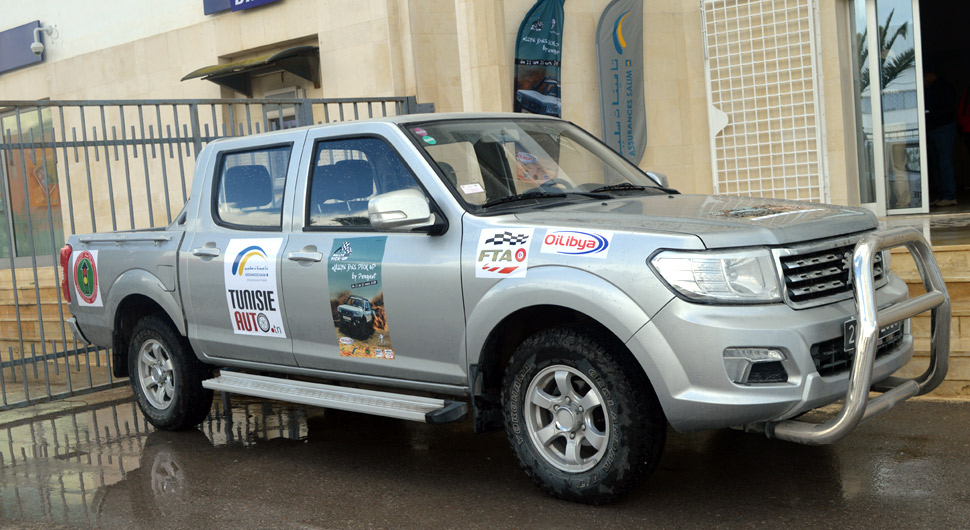 automobile-peugeot-tunisie-pick-up-4-portes