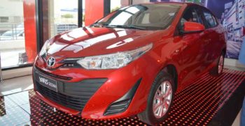 Toyota_yaris_sedan