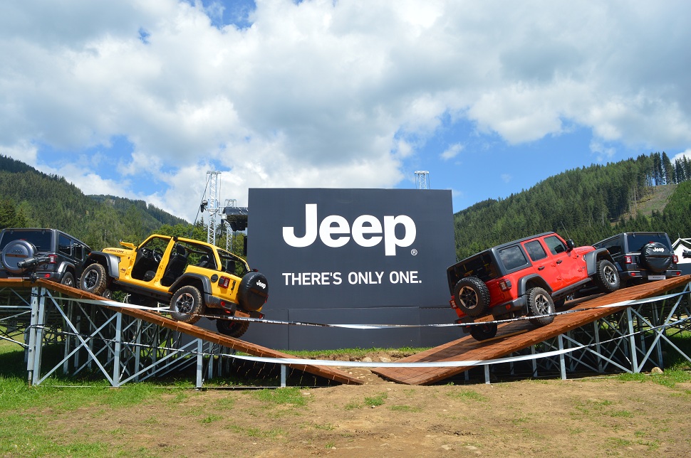 jeep camp