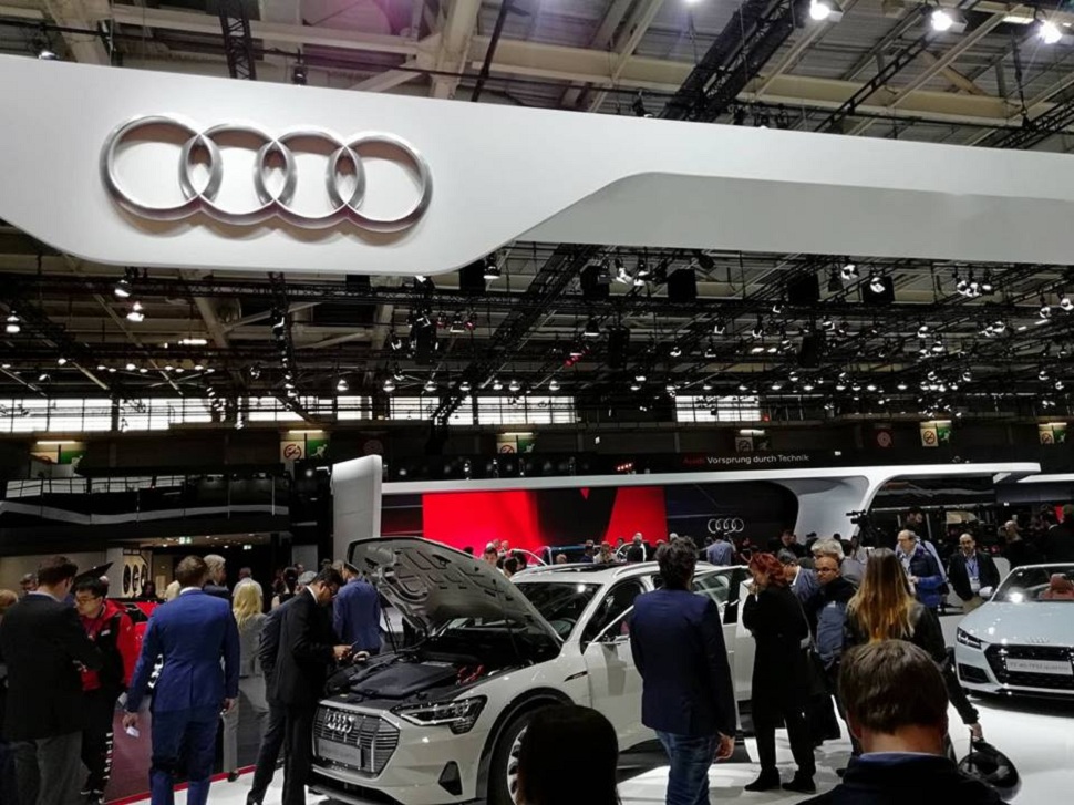 audi stand paris