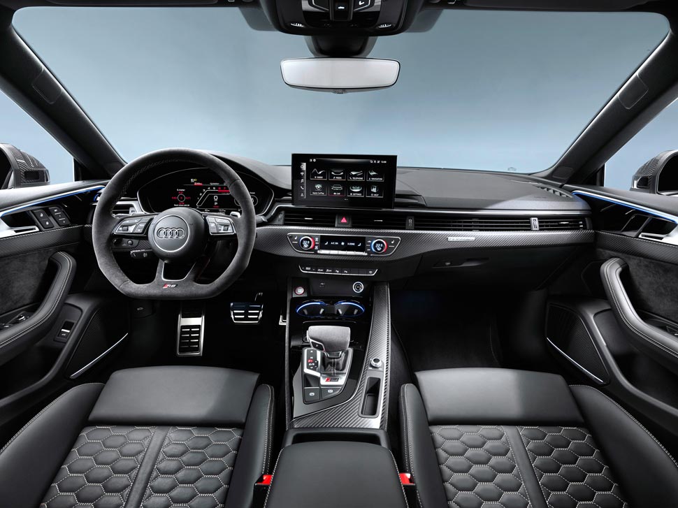 interieur-audi-RS5