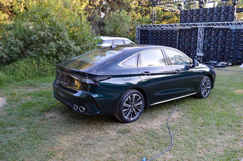 voiture-chery-arrizo