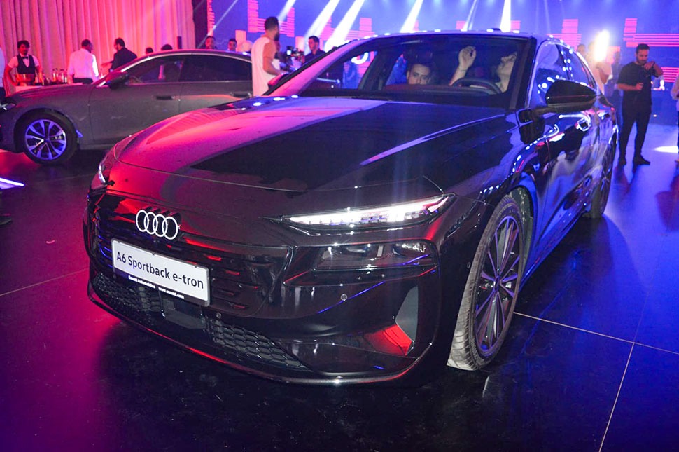 automobile-audi-a6